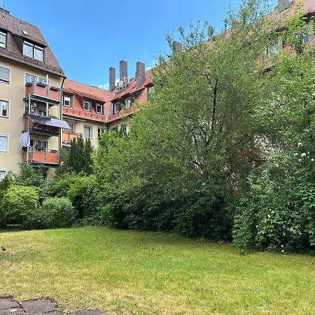 2-zimmer-appartment In Top-city-lage Mit Parken Und Klimaanlage Apartment *