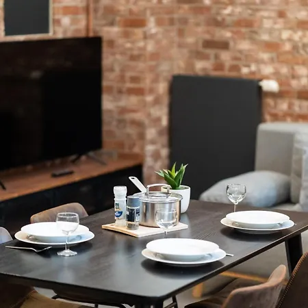 Moderne In Top-altstadt-lage - Privates Parken - Naehe Hauptmarkt